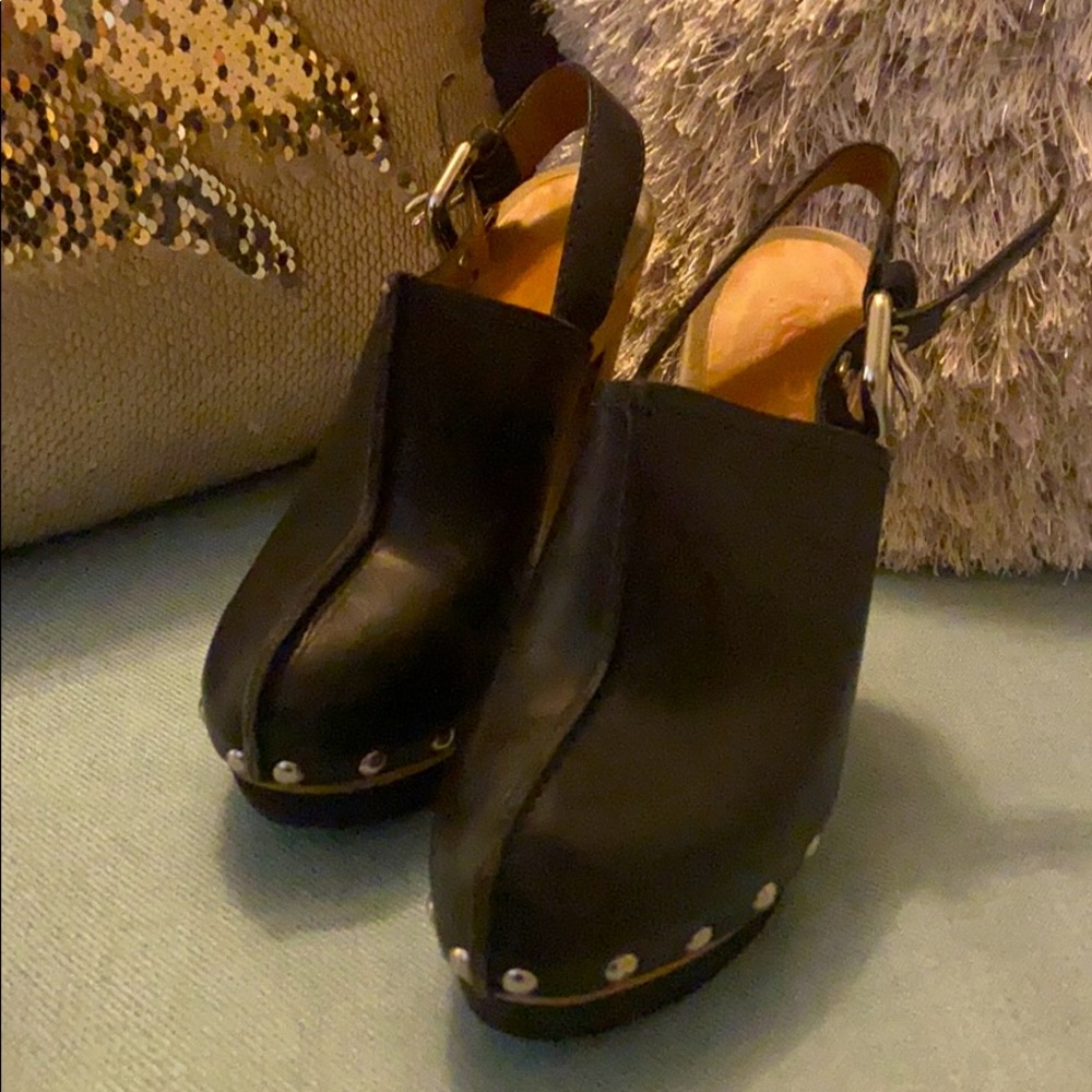 Michael Kors black leather clogs size 6